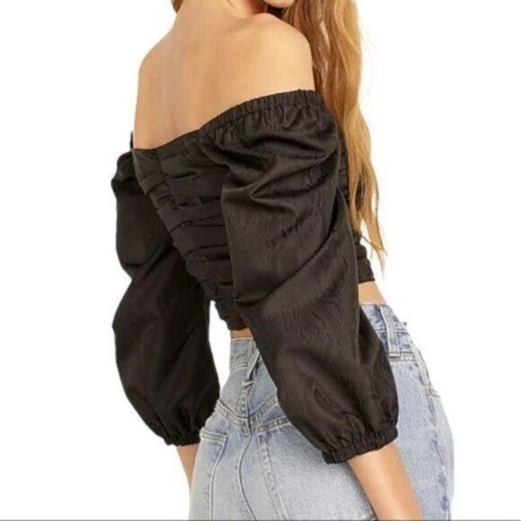 J. Crew Ruched Puff Sleeve Cropped Top in Black Size 10 NWT - Picture 3 of 12